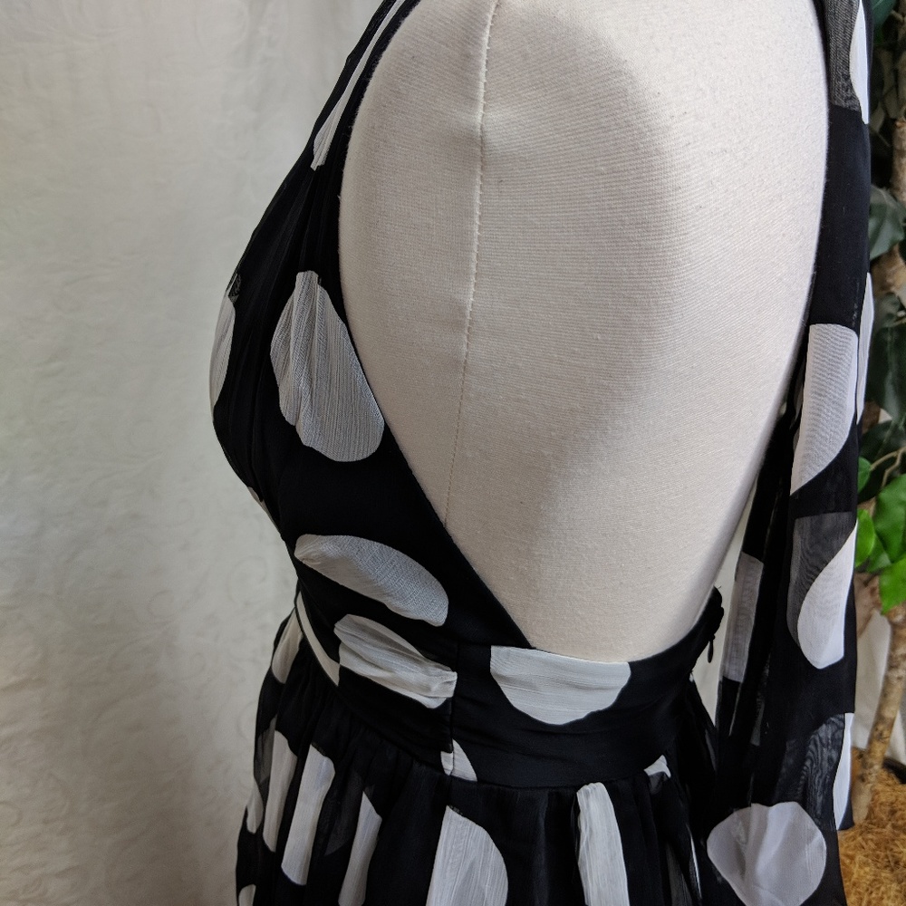 Black & White Polka-dot Halter Dress by Twenty One - Picture 3 of 6